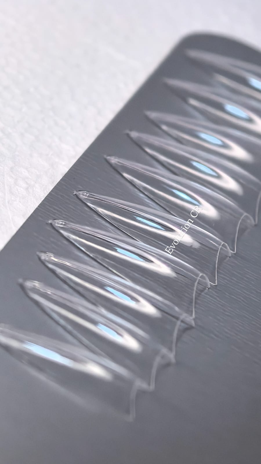 UÑAS DE GEL PUNTA STILETTO