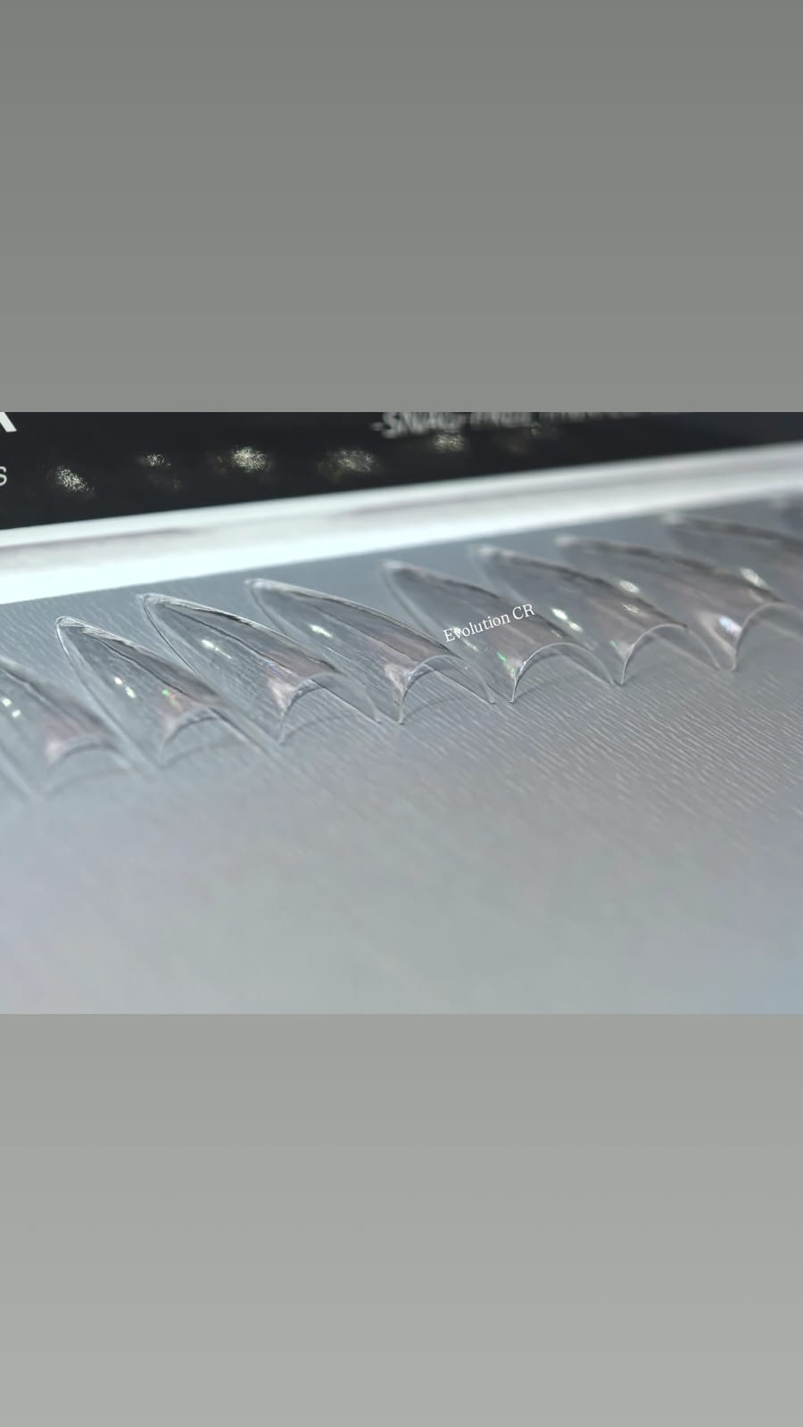 UÑAS DE GEL PUNTA STILETTO