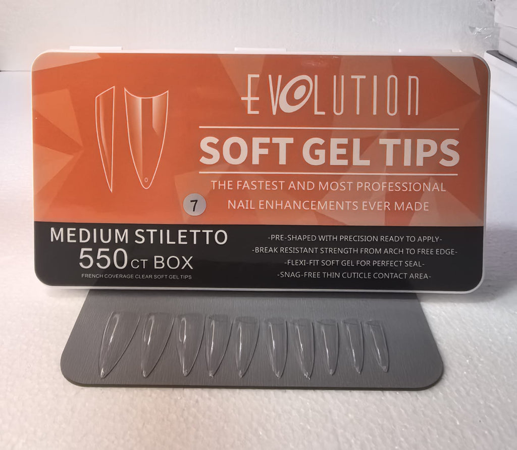 UÑAS DE GEL PUNTA STILETTO