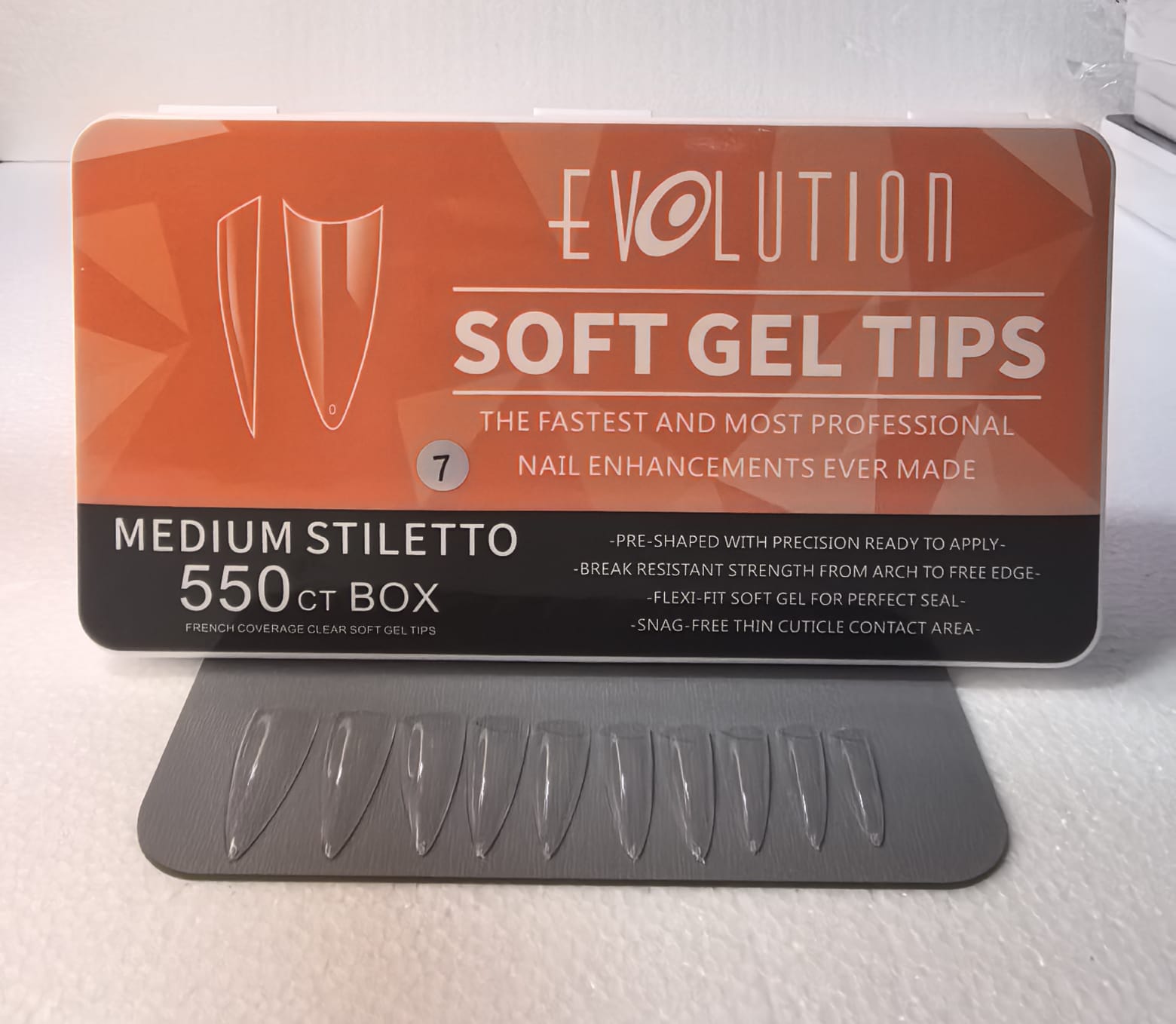 UÑAS DE GEL PUNTA STILETTO