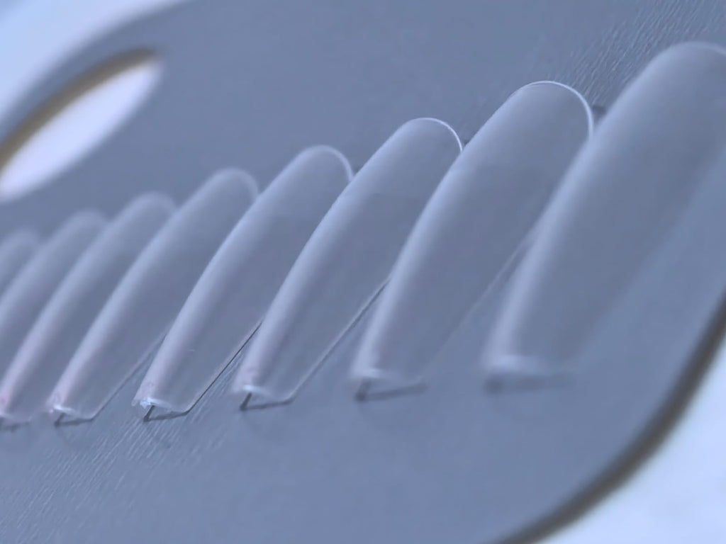 UÑAS DE GEL MEDIANO 550UD