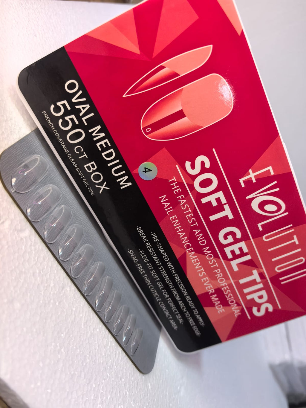 UÑAS GEL OVALADA MEDIANO 550UD