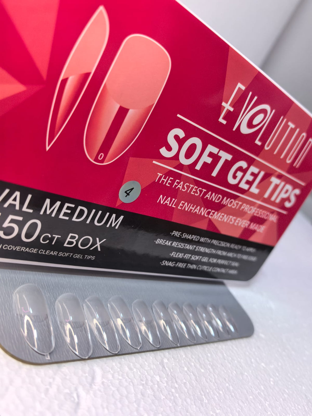 UÑAS GEL OVALADA MEDIANO 550UD