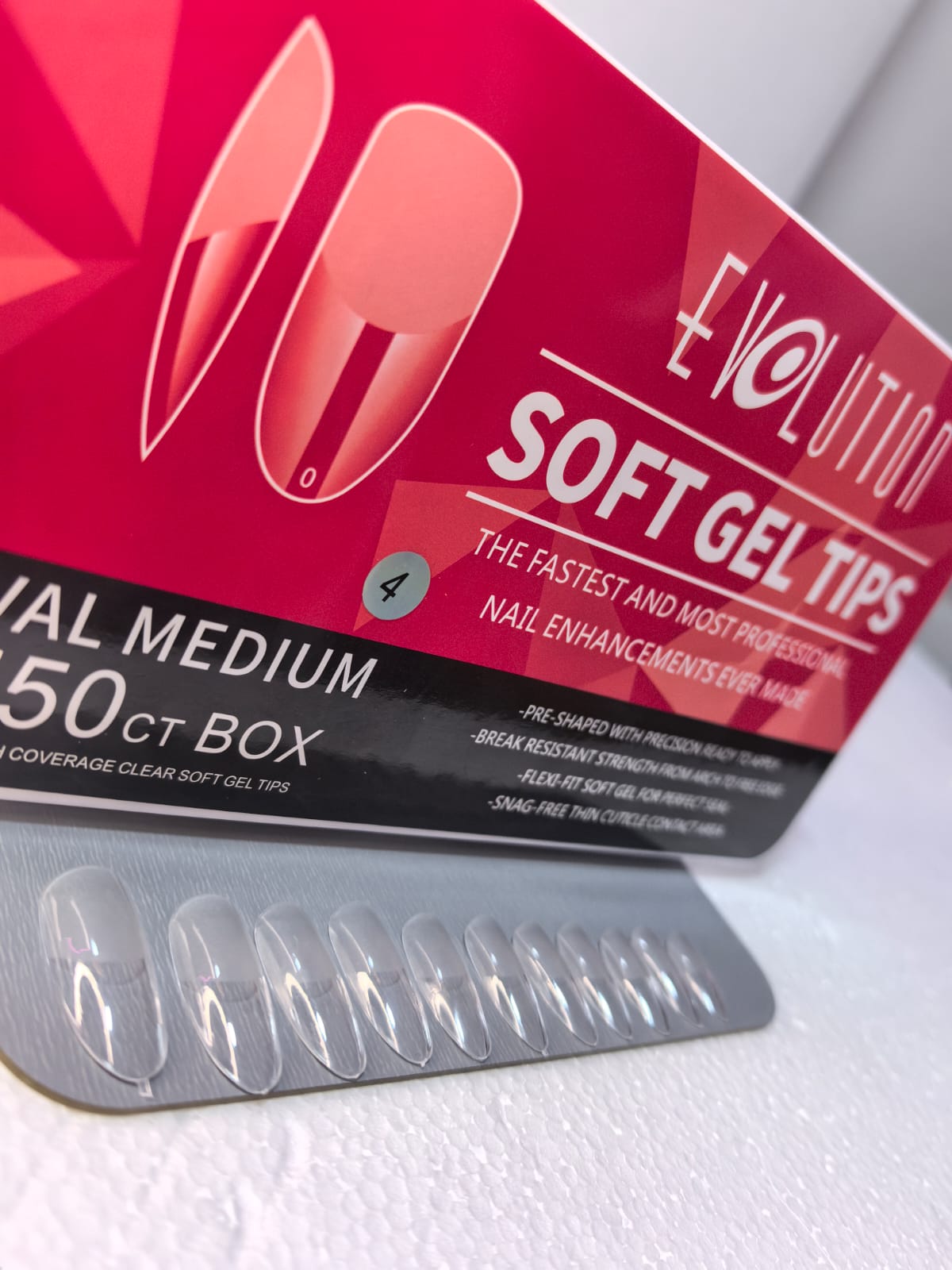 UÑAS GEL OVALADA MEDIANO 550UD