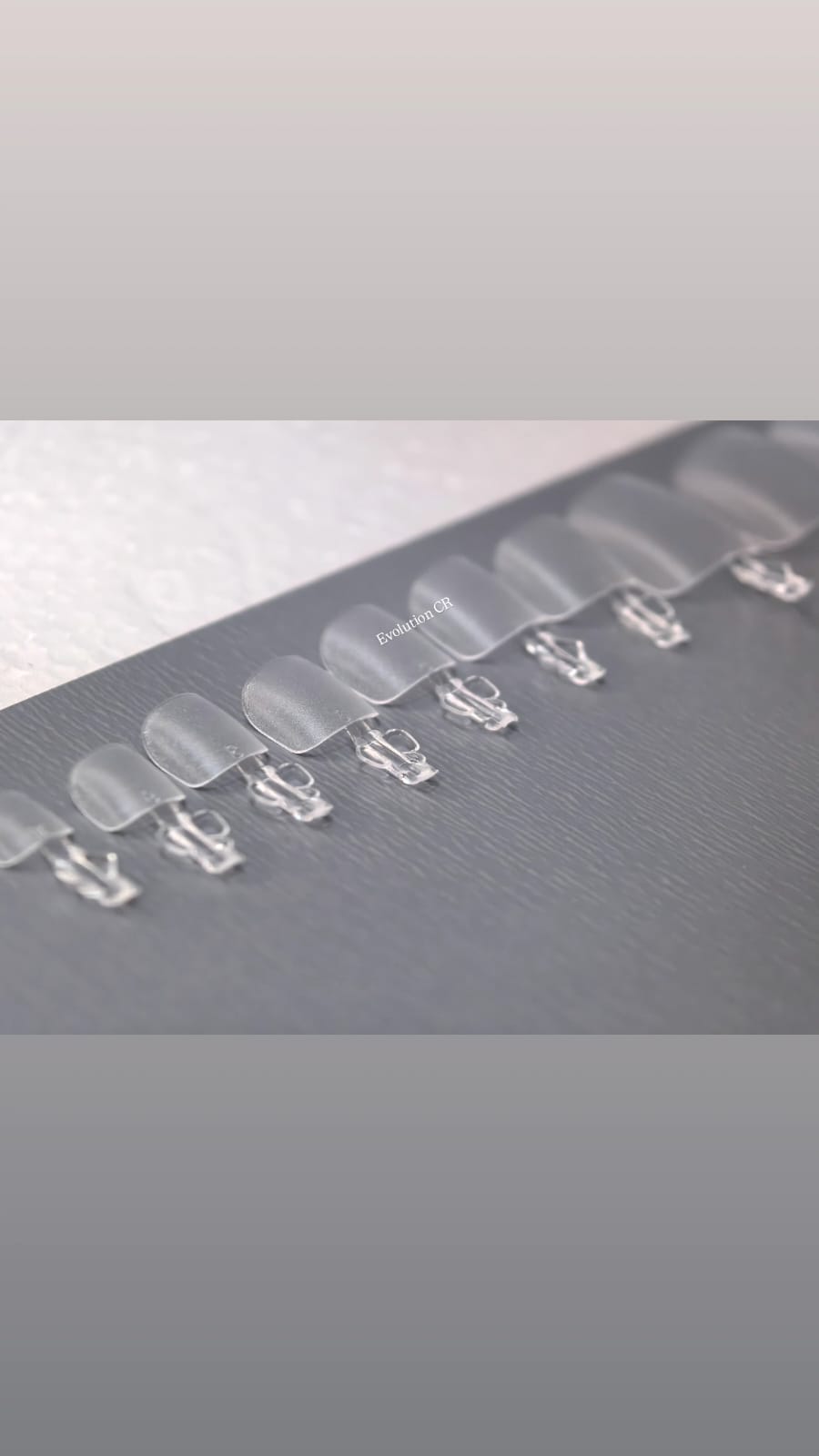 UÑAS DE GEL PARA PIES 550UD