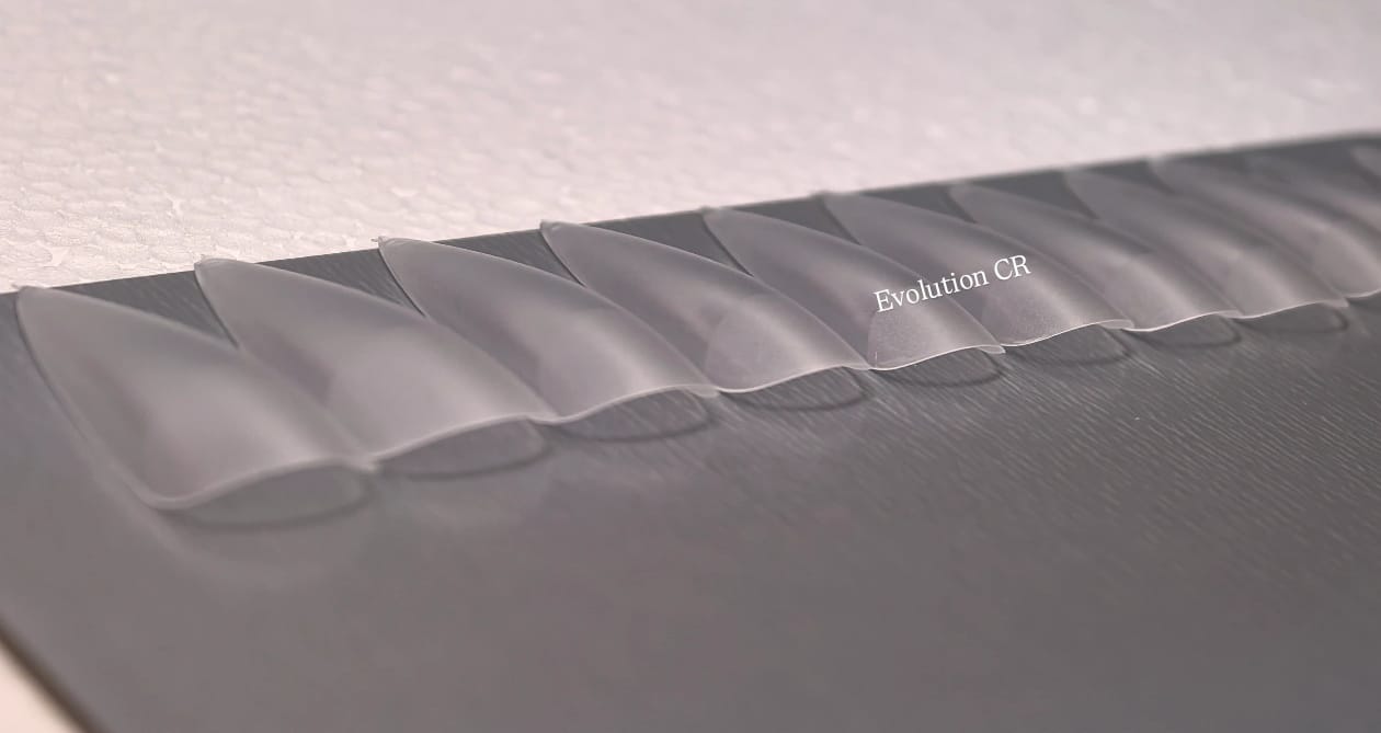 UÑAS DE GEL PEQUEÑA 550UD